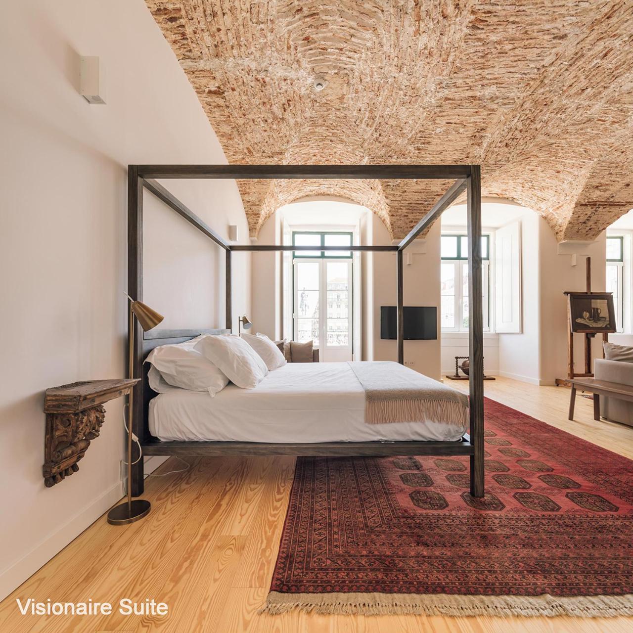 Suite Landmark View